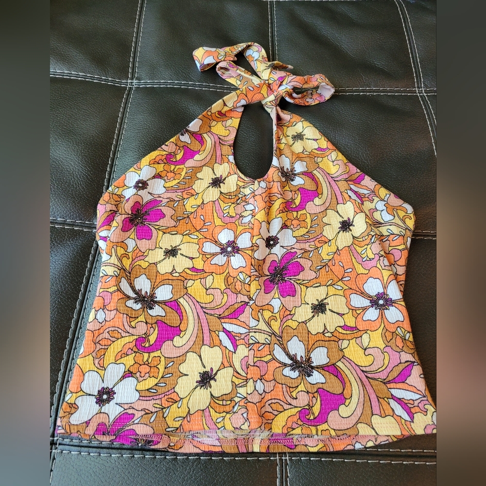 Halter Top - Picture 6 of 11